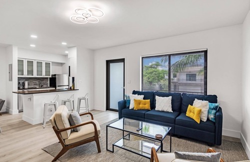 Croissant Park Condominio | Fully furnished 2/1 in Fort Lauderdale Miami