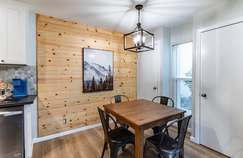 Goleta Condominio | Fully Furnished w/Wifi & Patio, 2 mi to USCB & Beach & 7 mi to Cottage Hospital