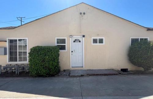 Baldwin Park Apartamento | Fully remoded 1B1B Home in baldwin Park3369A