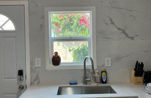 Baldwin Park Apartamento | Fully remoded 1B1B Home in baldwin Park3369A