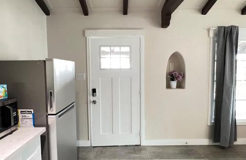 Baldwin Park Apartamento | Fully Remodeled 2B1B Home in Baldwin3369