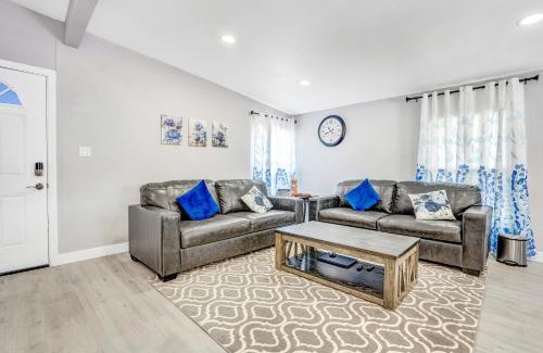 North Las Vegas Casa | Fully Remodeled, Landscaped, King Beds, Desk Space