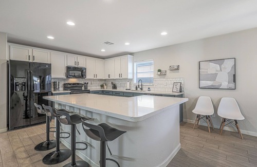 Sun City Casa | FULLY REMODELED STUNNING AZ OASIS -PARKS, TENNIS, VOLLEYBALL, BASKETBALL COURTS!