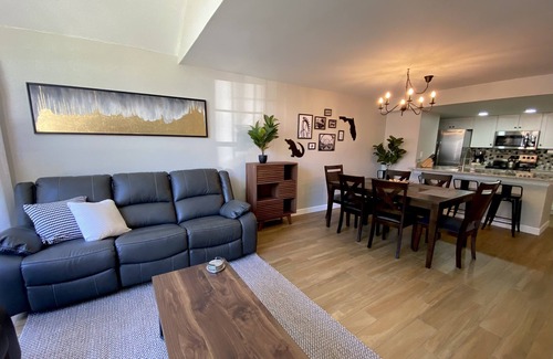 Royal Palm Bay Condominio | Fully Remodeled stylish 3/2 condo, close to the parks