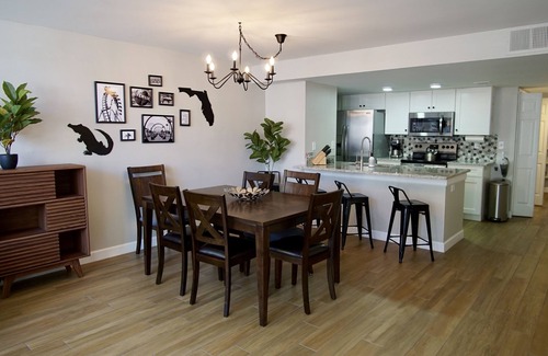 Royal Palm Bay Condominio | Fully Remodeled stylish 3/2 condo, close to the parks