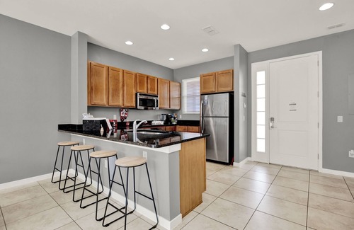 Kissimmee Casa | Fully Renovated 3 Bedroom Villa with Hot Tub in Kissimmee. 10 mins to Disney!