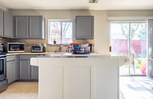 North San Antonio - SAT Casa | 4BR completamente renovado cerca de todo
