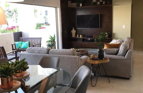 Tezoyuca Apartamento | Fully Renovated Apartment Available in Cuernavaca