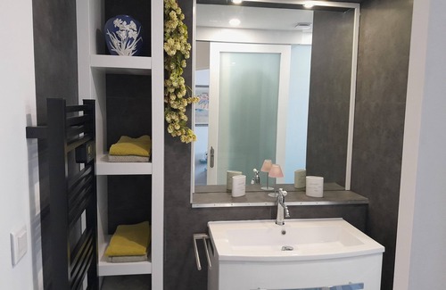 Le Boulou Apartamento | Fully renovated, comfortable 3-star apartment