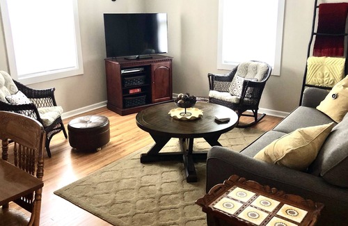 Almelund Cabaña | Fully Renovated Cottage Just 7 Minutes from Historic Taylors Falls!