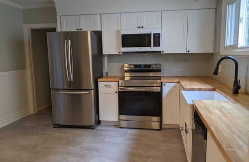 Collingwood Casa | Fully renovated detached family home in the heart of Downtown Collingwood!