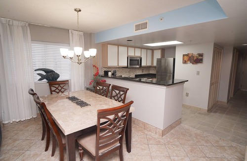 Myrtle Beach Apartamento | Fully renovated direct oceanfront 3BR 2BA in the hearth of Myrtle Beach