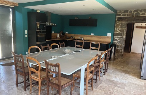 Peaugres Casa | Fully renovated farmhouse, 7 bedrooms, 7 bathrooms, 7 WCs, swimming pool, 2 terraces