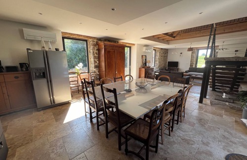Peaugres Casa | Fully renovated farmhouse, 7 bedrooms, 7 bathrooms, 7 WCs, swimming pool, 2 terraces