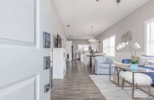 East Ybor Casa | Fully Renovated Historic Ybor Bungalow