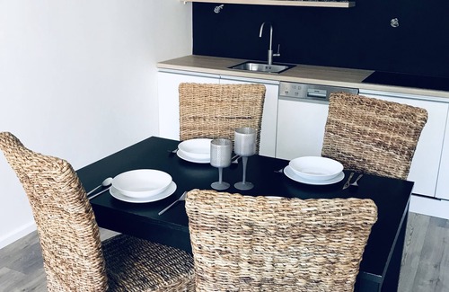 Nove Mesto Apartamento | Completamente renovado en 2019, la mejor ubicación para eventos deportivos y musicales en la ciudad