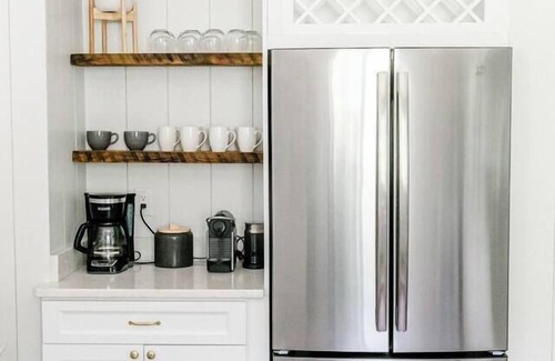 Lexington Casa | Fully Renovated Modern Farmhouse near Lexington