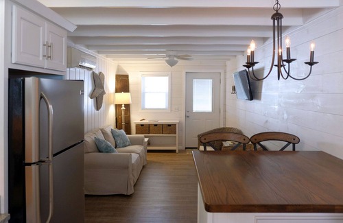 Rehoboth by the Sea Cabaña | Recién renovado Ocean Block Cottage pasos de la playa