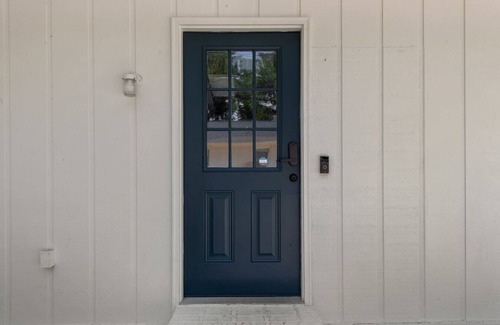Myrtle Beach Casa | Fully Renovated Pool Home just a 4 minute walk to the beach!