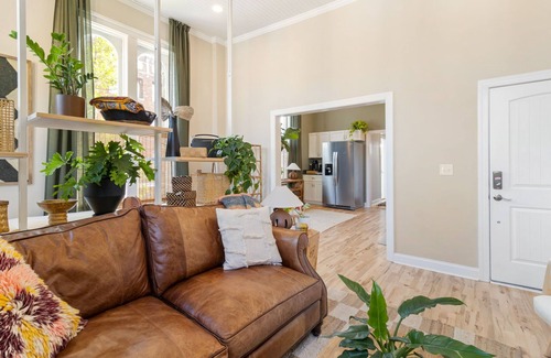 Elizabeth City Apartamento | Fully restored historic apartment in Downtown Elizabeth City