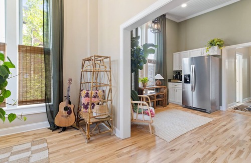 Elizabeth City Apartamento | Fully restored historic apartment in Downtown Elizabeth City