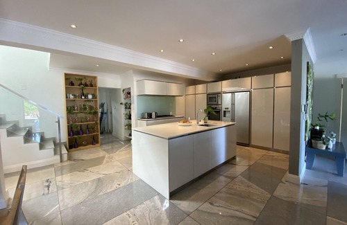 Umhlanga Villa | Fully serviced luxury self-catering house