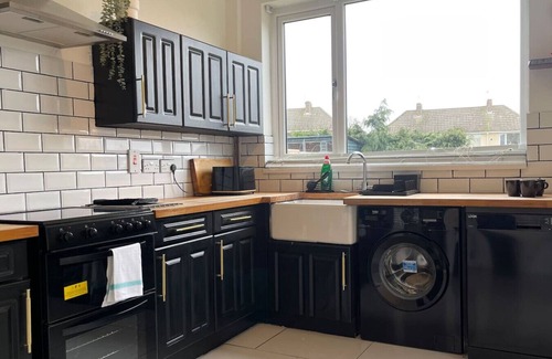 Durham Apartamento | Fully Serviced Three Bed House in Durham