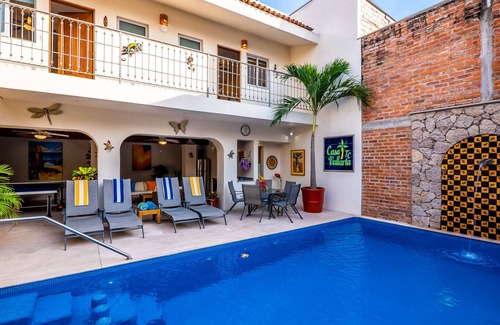 Lazaro Cardenas Villa | Casa TC Vallarta 7 nuevas suites / piscina en el corazón de Puerto Vallarta