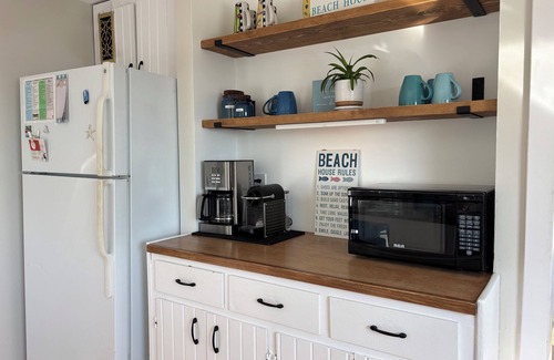 Mill Cove Casa | Fully updated beach house, just steps from the ocean