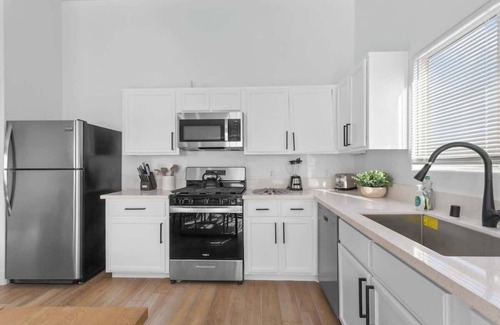 North Las Vegas Casa | Fun 6-Bedroom Getaway with Pool,Pool Table & more!