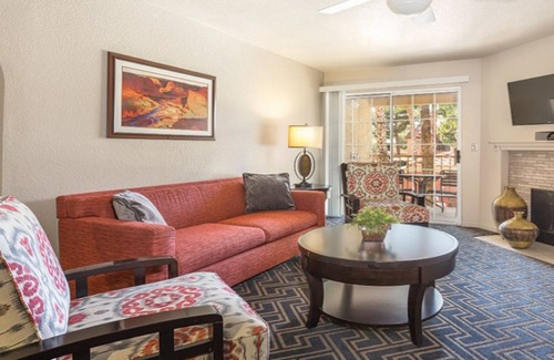 Paradise Complejo | Fun awaits you! Luxury 1BR Condo MINUTES From Vegas Strip
