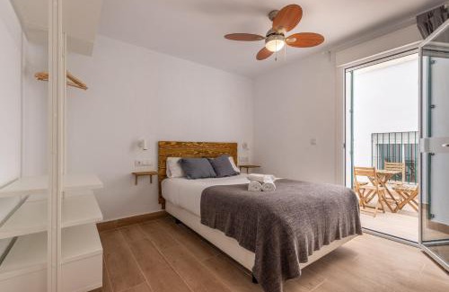 El Ejido Apartamento | FUN BUILDING FLATS by HOMEABOUT
