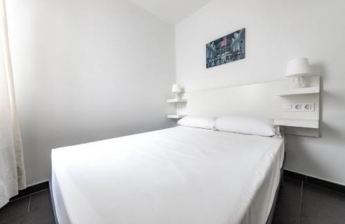 El Ejido Apartamento | FUN BUILDING FLATS by HOMEABOUT