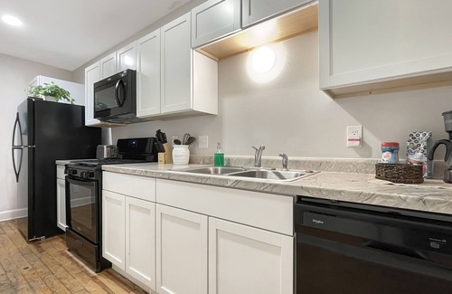 Des Moines Apartamento | Fun & Charming 1BR Apt near Drake