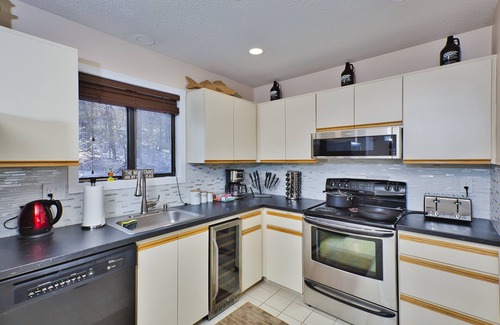 Village at Camelback Casa | Fun Family townhouse with Game Room, SKI ON/OFF