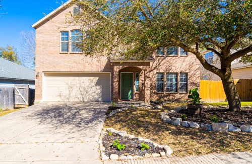 Heritage Casa | Fun & Games Near Sea World, Six Flags, Lackland, and Downtown