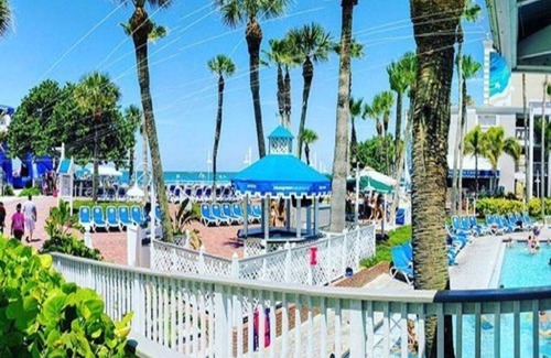 St. Pete Beach Complejo | Diversión en el paraíso en TradeWinds Island Grande