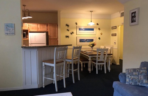 Kissimmee Villa | "DIVERSIÓN EN EL SOL" Villa de 2 dormitorios en el primer piso
