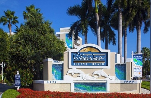 St. Pete Beach Complejo | Diversión al sol en Tradewinds Island Grande