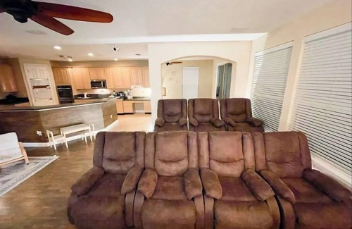 Northside Casa | “Fun in the sun” family retreat