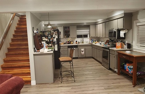 Conroe Casa | Fun lake inlet house. 2bd up 1bd down. Living areas and kitchens up & down