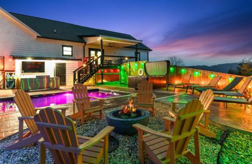 Boyds Creek Casa | Fun N Sun - Ultimate Backyard Pool And Game Room