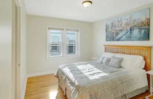 Southwest Minneapolis Apartamento | Fun & Spacious Duplex for you!