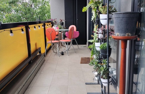 Preston Apartamento | Funky 1 Bedroom / studio in awesome Preston. Very close to Tram and Trains