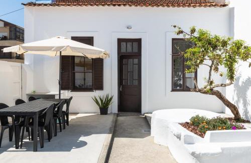 Furadouro Casa | Furadouro Surf Camp (House)