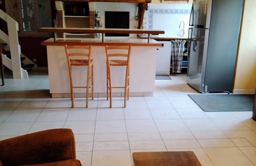 Savigny-en-Veron Casa | Furnished 3-bedroom house for 6 to 8 people in the heart of the vineyards