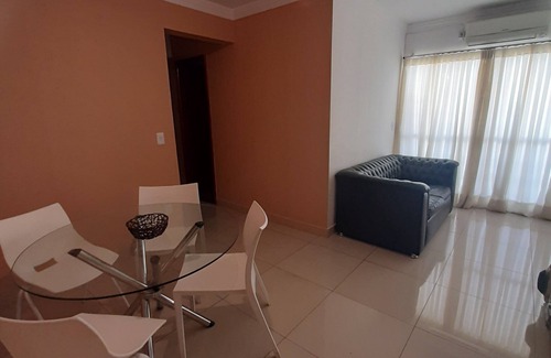 Goiania Apartamento | Apartamento amueblado de 3 dormitorios en la parte superior de Bueno con 2 garajes