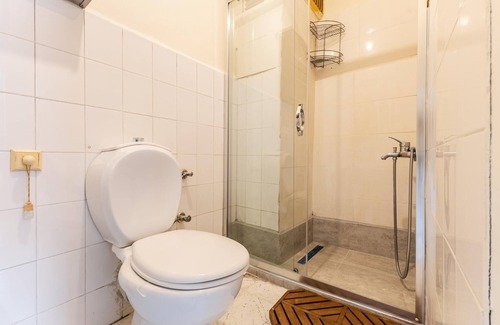 Moda Apartamento | Furnished and Spacious Flat in Central Kadikoy