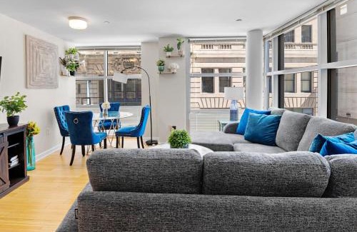 Theatre District Apartamento | Furnished Apartment in Downtown