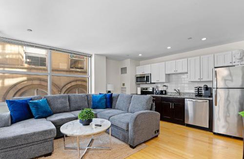 Theatre District Apartamento | Furnished Apartment in Downtown